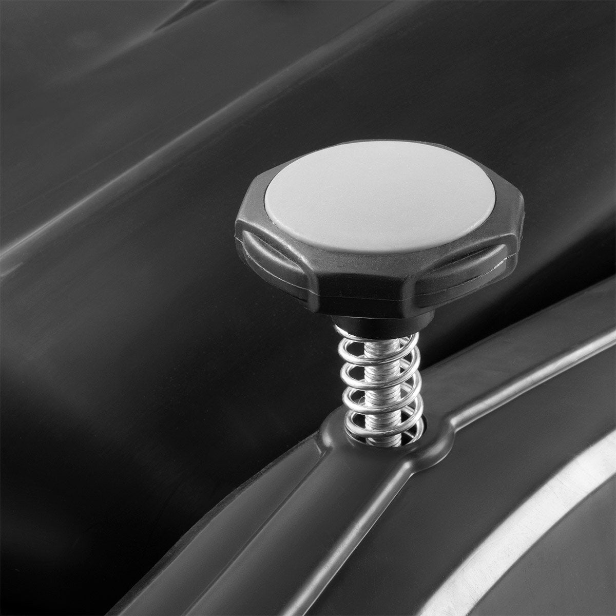 Steel mill SL-35 ST with 1000 mm bracket and 55 l of capacity, hand sweeping / floor sweeper with a double brush head