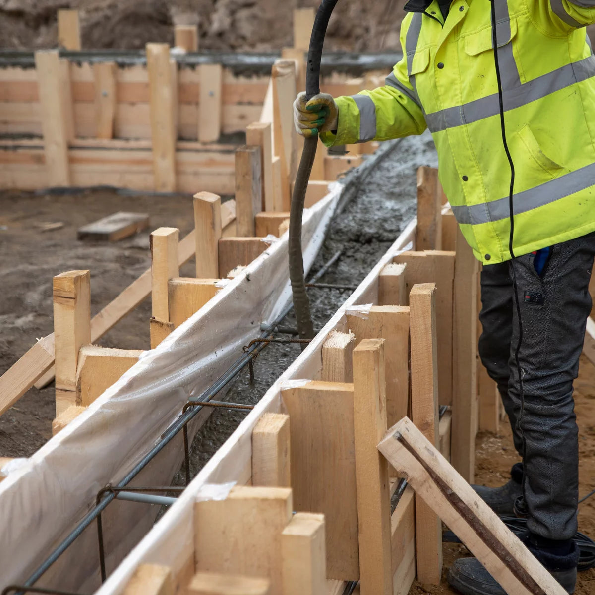 STAHLWERK Rüttelflasche Ø 35 mm | 400 cm Schlauchlänge | Innenrüttler mit flexibler Welle für Elektro-Betonrüttler | Rüttelschlauch für Betonverdichter, Flaschenrüttler und Betonvibratoren