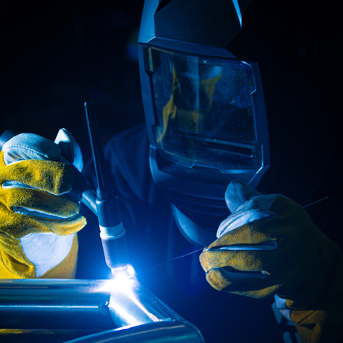 Steelworks headband for welding helmets made of high quality plastic, ergonomic fit, with integrated head cushion, individually customizable