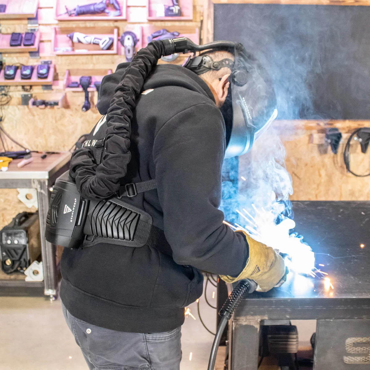 STAHLWERK 3-in-1 Automatik-Schweißhelm BOOSTER AIR | Schweißhelm mit Frischluftzufuhr | PAPR-System | True-Colour-Farbwiedergabe | Jobspeicher | Abdunkelung DIN 4 bis DIN 13 | Optische Klasse 1/1/1/2