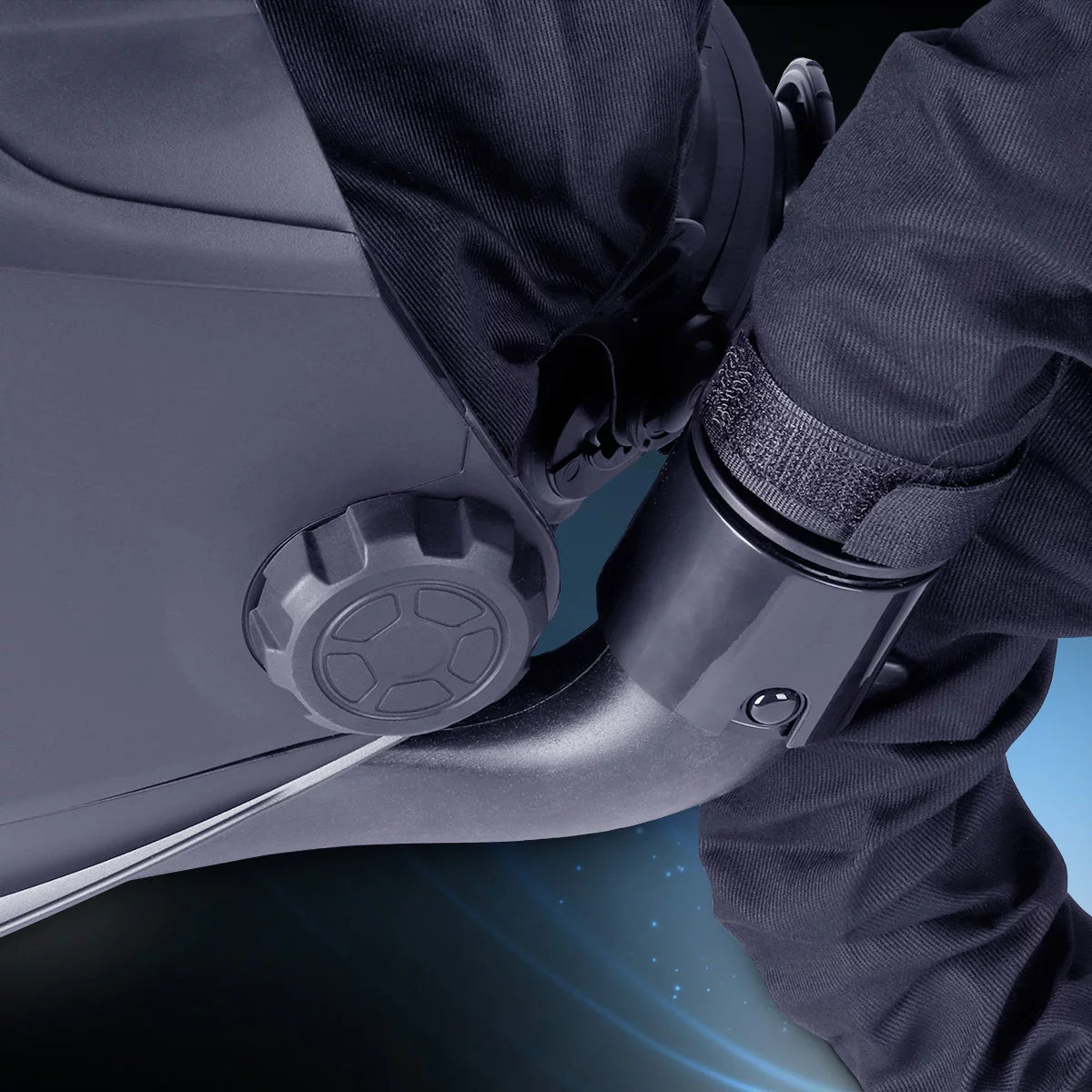 STAHLWERK 3-in-1 Automatik-Schweißhelm MASTER AIR | Schweißhelm mit Frischluftzufuhr | Bluetooth-Fernsteuerung | True-Colour-Farbwiedergabe | Abdunkelung DIN 4 bis DIN 14 | Optische Klasse 1/1/1/1