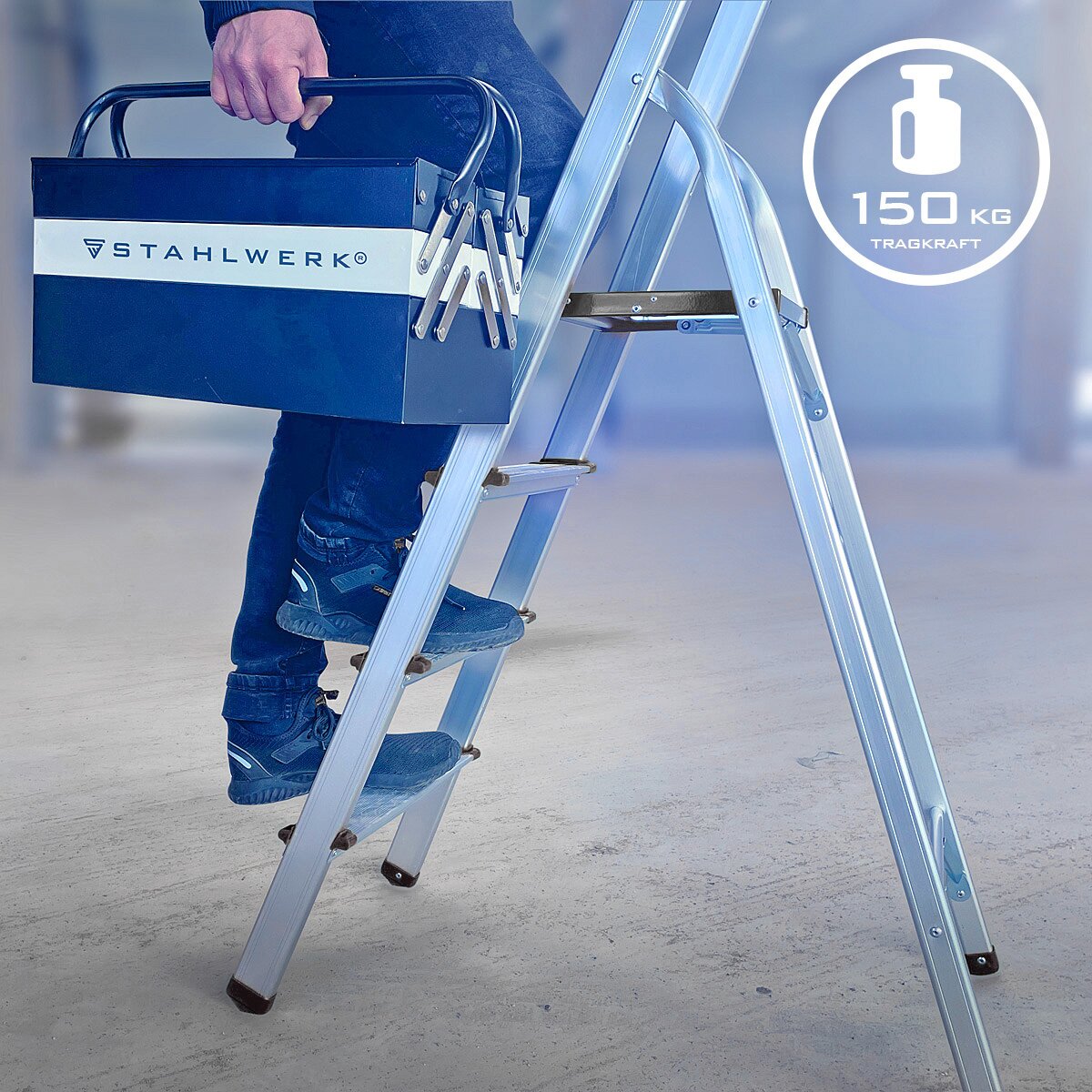 Stahlwerk Stahleiter HL-4 ST 150 kg, 4 gradini, altezza del supporto 78 cm, scala in alluminio / conduttore pieghevole / scala a gradini / scala multiuso con germogli non slip tra cui una garanzia del produttore di 7 anni