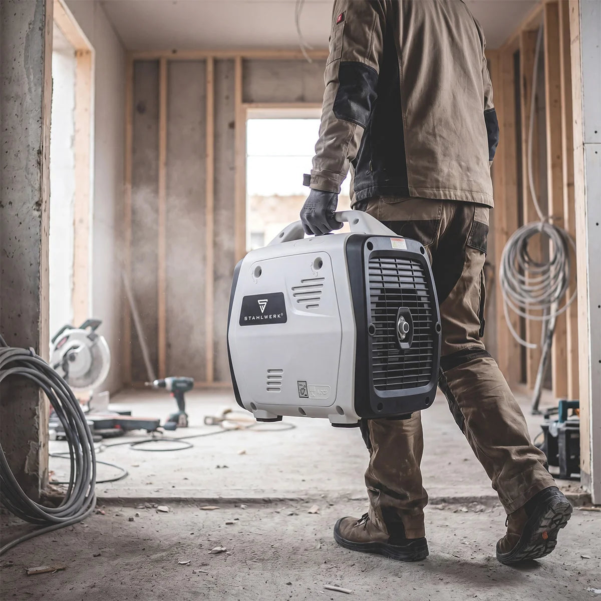 STAHLWERK IG-3500 ST Benzin Generator 3,5 kW | 4,76 PS Inverter Stromgenerator | Multi-Versorgungs Generator | Notstromaggregat, 4-Takt, 5-Verbraucher-Anschlüsse, verbrauchseffizient und wartungsarm